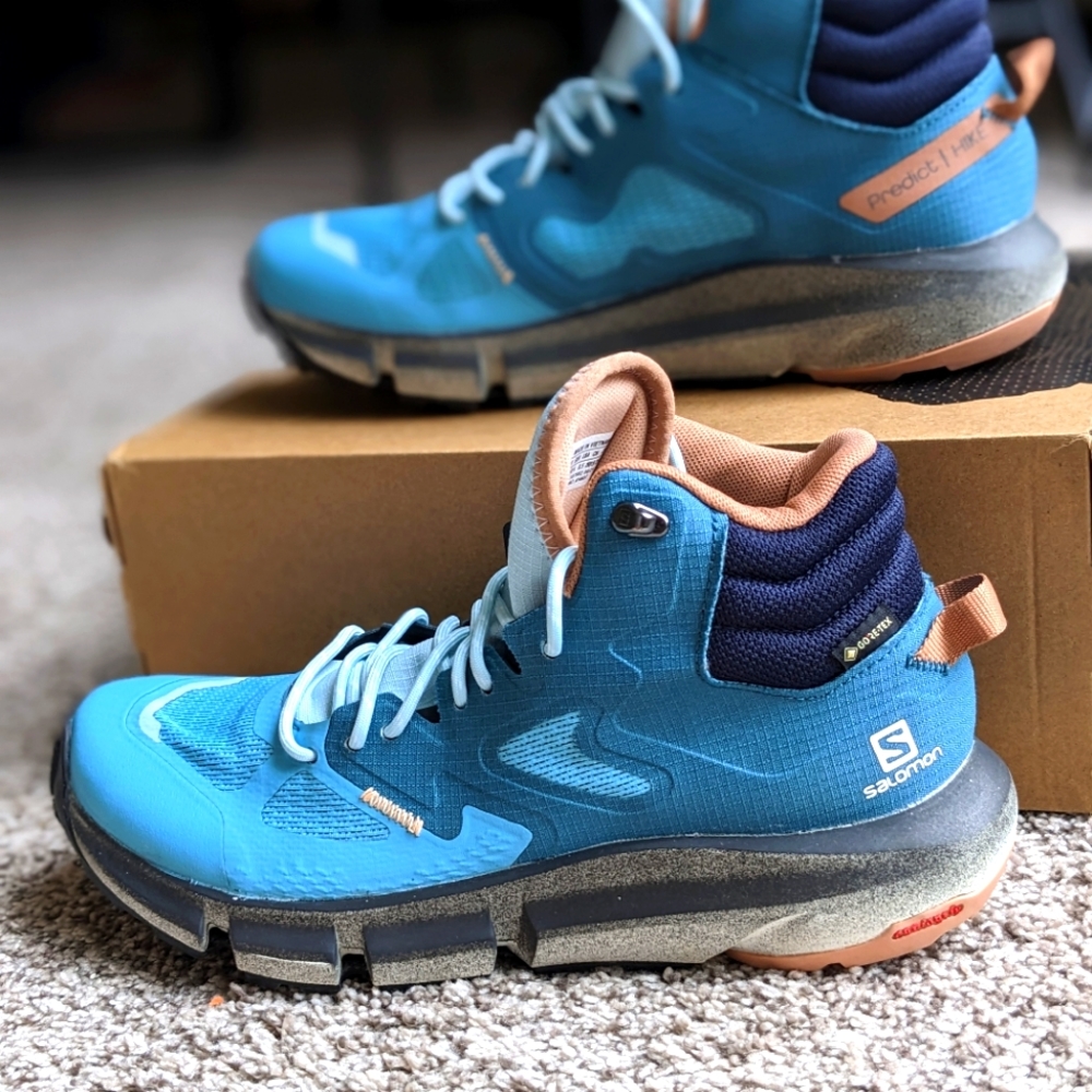 Salomon predict hike mid GTX women size 8.5 us